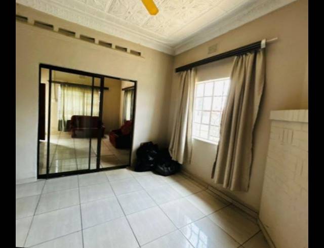 5 BEDROOM HOUSE FOR SALE IN GEDULD